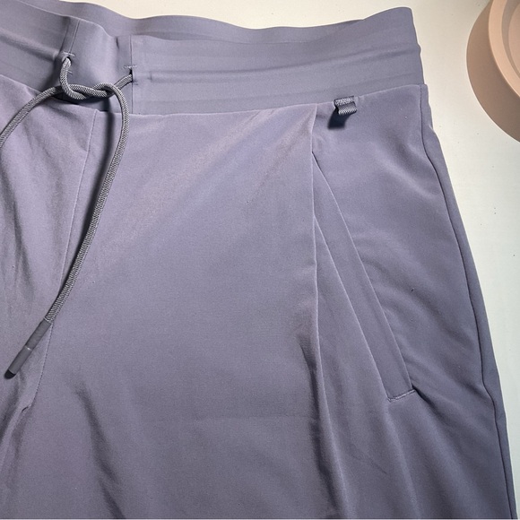 Athleta Ventura Bermuda short - Picture 6 of 6